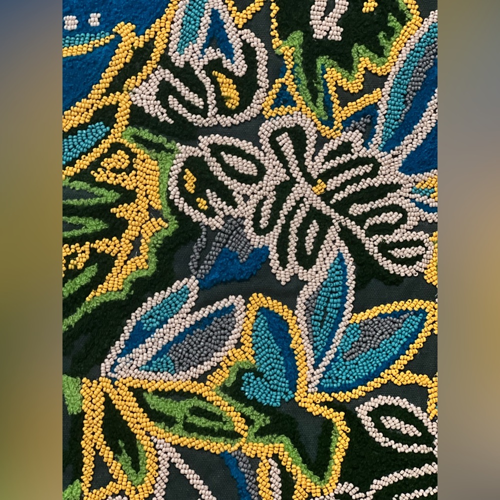 America & Beyond Beaded Evergreen Monstera Mini Tote - Picture 13 of 13